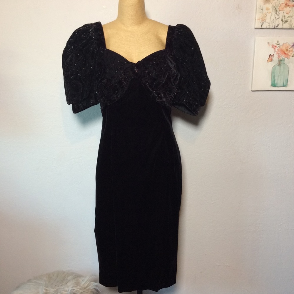 Scott McClintock VGT 1980’s Black Velvet Dress, 10